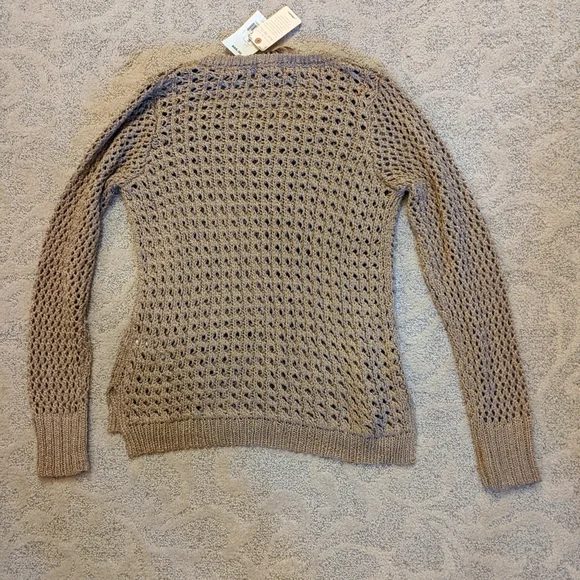 Lucky Brand Gold NWOT Sweater, Size Small - Picture 2 of 7